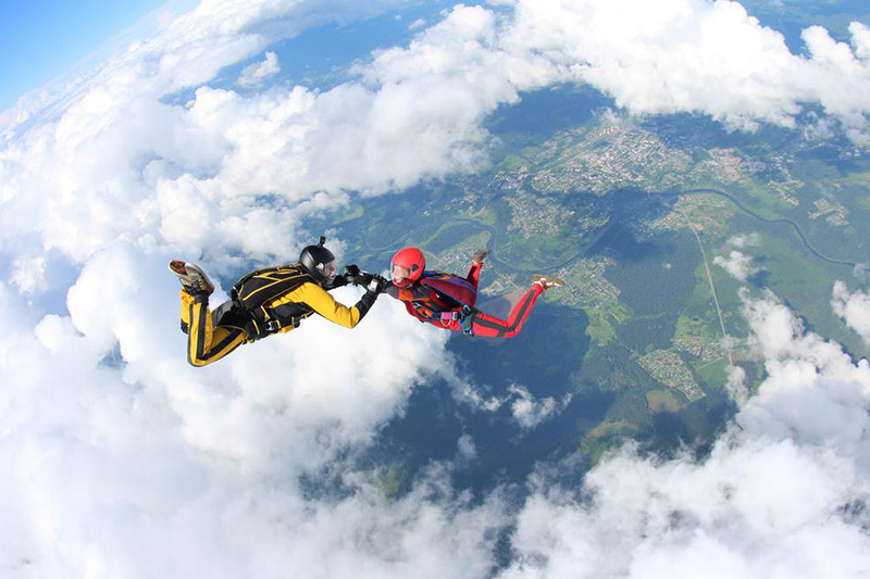 sky diving